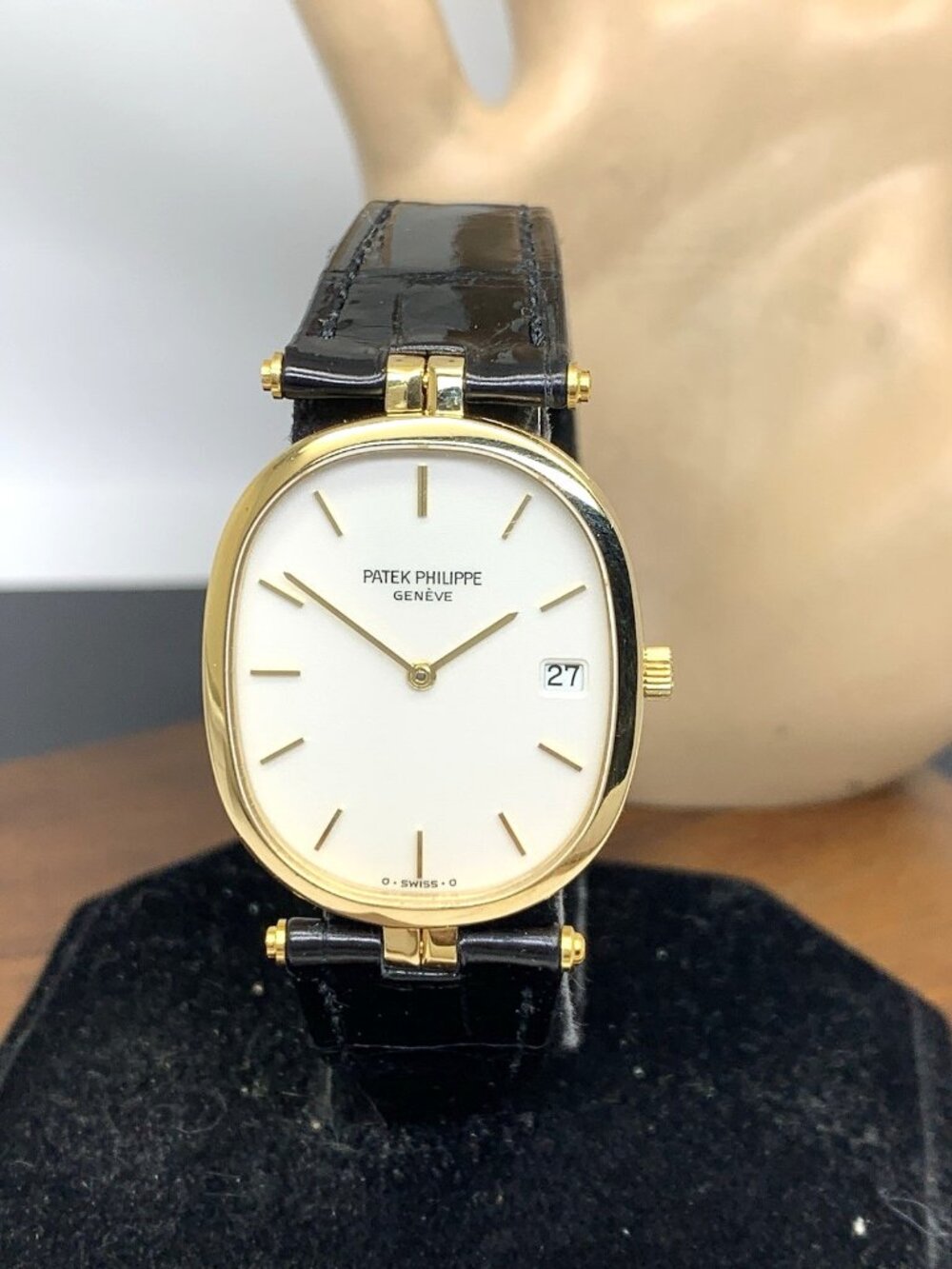 Patek Philippe Ellipse 3930 Watch Swiss Quartz 18k Gold Case Vintage 1985 W\ Box